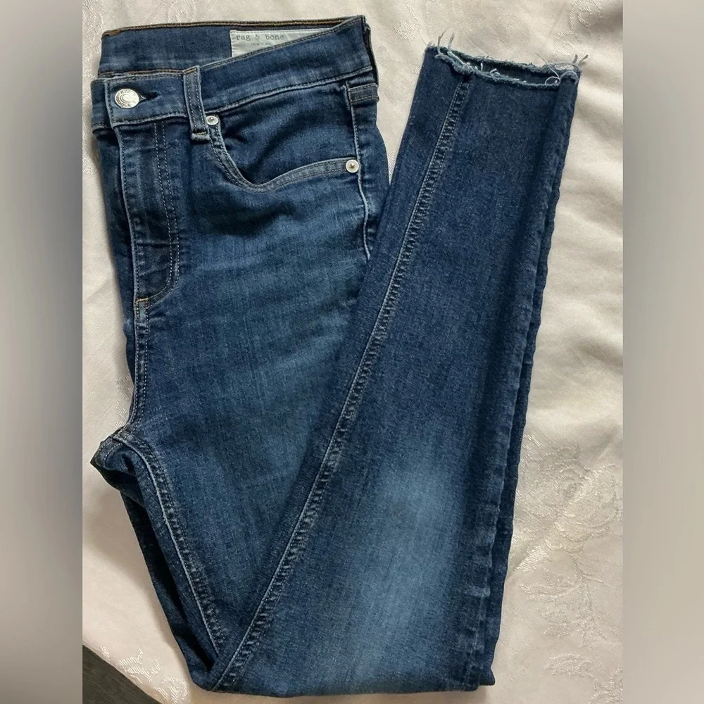 Rag to Bone New York Blue Jeans Distressed Women's Jeans Sz 28